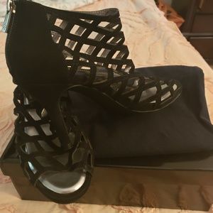 Arturo Chang suede heels